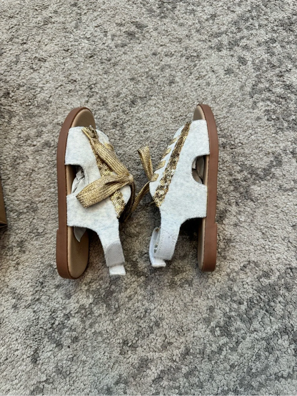 Joyfolie Girls White Velvet Gold Sequin Sandals Size 1